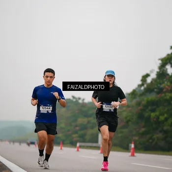 Runner Photo 7440161