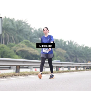 Runner Photo 7440163
