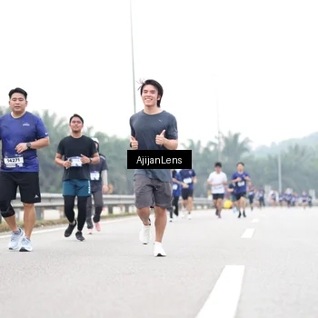 Runner Photo 7440168