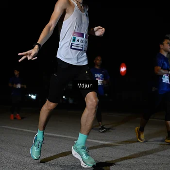 Runner Photo 7440170