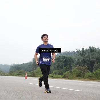 Runner Photo 7440181