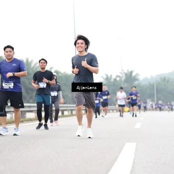 Runner Photo 7440182