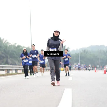 Runner Photo 7440191