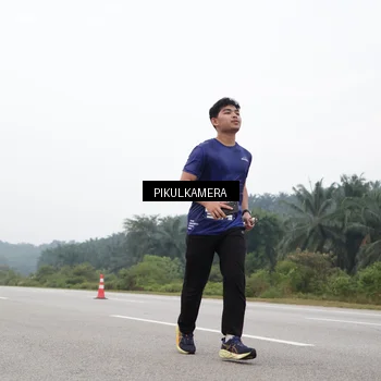 Runner Photo 7440244