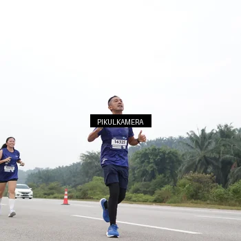 Runner Photo 7440247