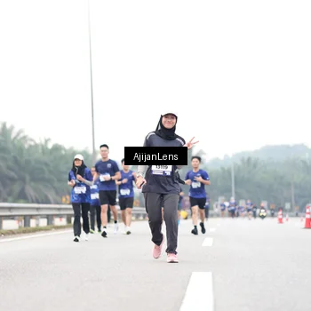 Runner Photo 7440275