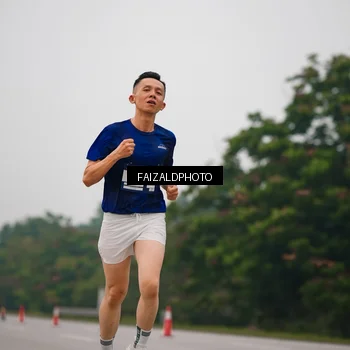 Runner Photo 7440295