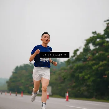 Runner Photo 7440296