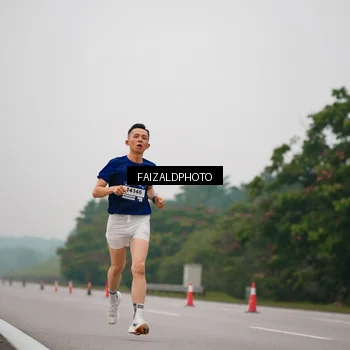 Runner Photo 7440297