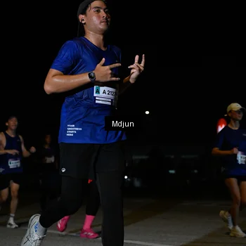 Runner Photo 7440304
