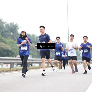 Runner Photo 7440305