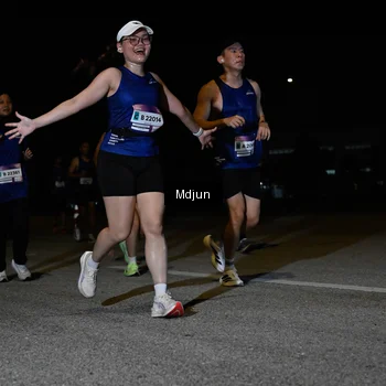 Runner Photo 7440313