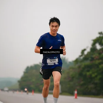 Runner Photo 7440316