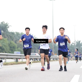 Runner Photo 7440320