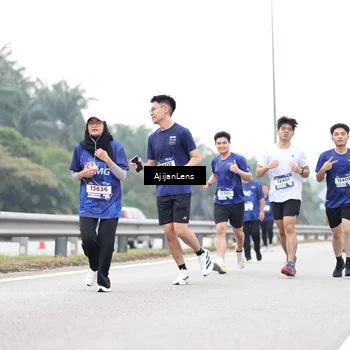 Runner Photo 7440324