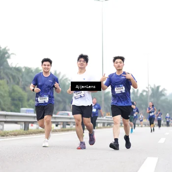 Runner Photo 7440325