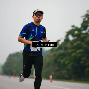 Runner Photo 7440348
