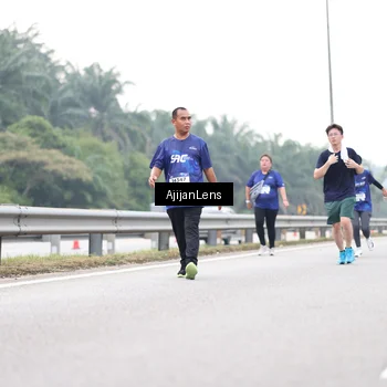 Runner Photo 7440350
