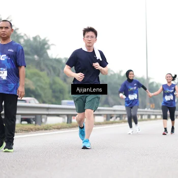 Runner Photo 7440363