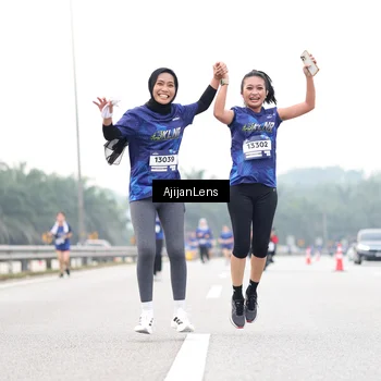 Runner Photo 7440378