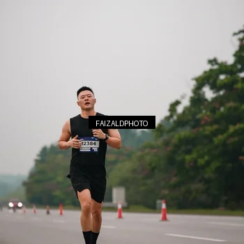 Runner Photo 7440384
