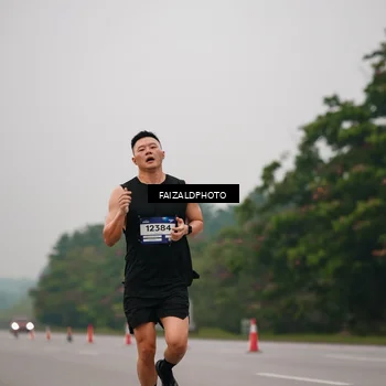 Runner Photo 7440385