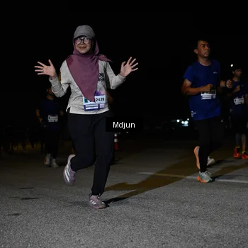 Runner Photo 7440400