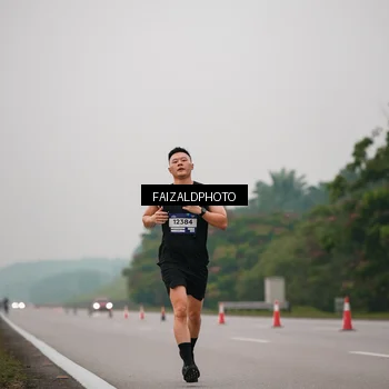 Runner Photo 7440410