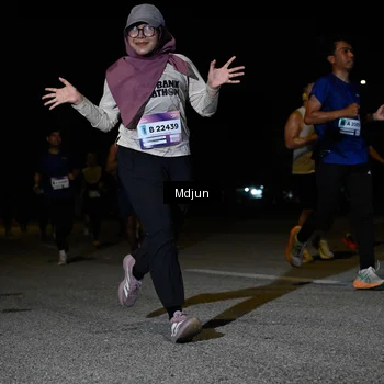 Runner Photo 7440416