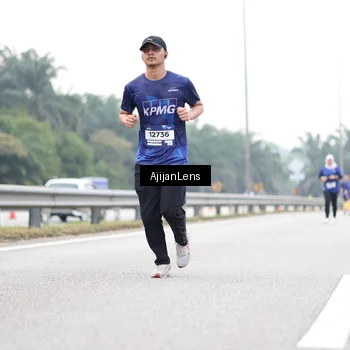 Runner Photo 7440421