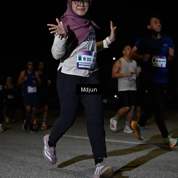 Runner Photo 7440423
