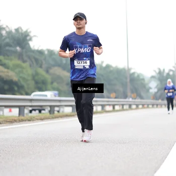 Runner Photo 7440518