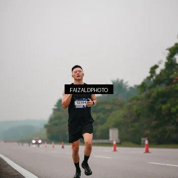 Runner Photo 7440520