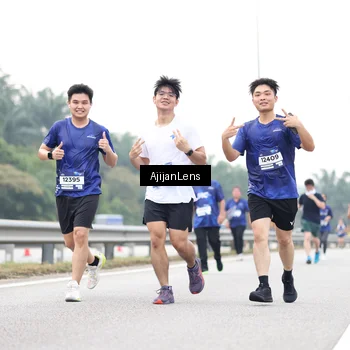Runner Photo 7440526