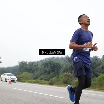 Runner Photo 7440537