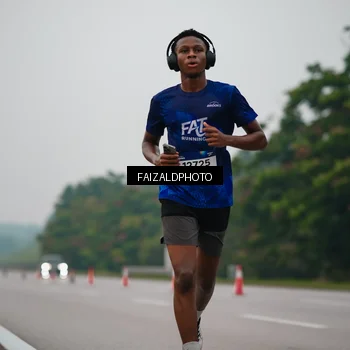 Runner Photo 7440538