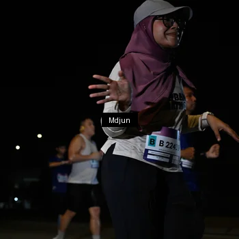 Runner Photo 7440543