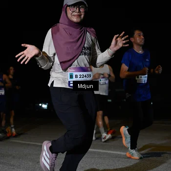 Runner Photo 7440547