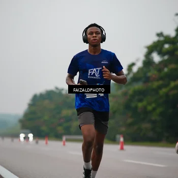 Runner Photo 7440563