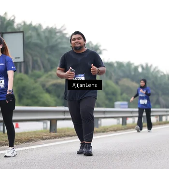 Runner Photo 7440637