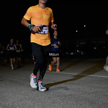 Runner Photo 7440646