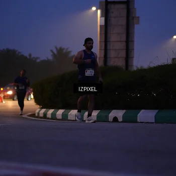 Runner Photo 7440648