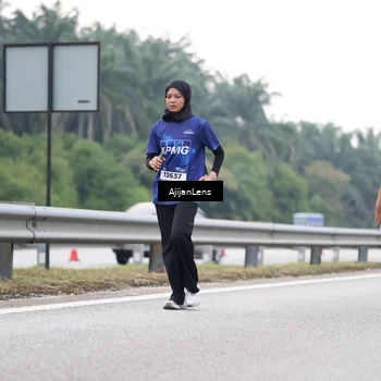 Runner Photo 7440652