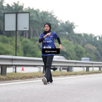 Runner Photo 7440653