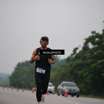 Runner Photo 7440660