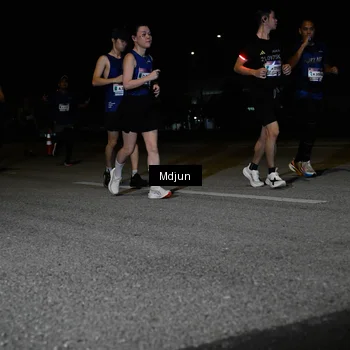 Runner Photo 7440671