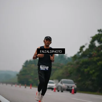 Runner Photo 7440673