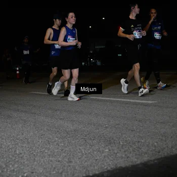 Runner Photo 7440674