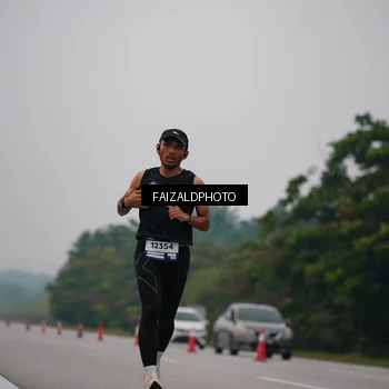 Runner Photo 7440691