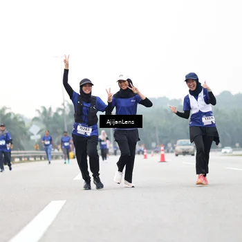 Runner Photo 7440694
